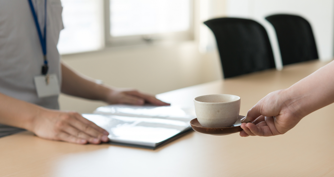 秘書を悩ます新しい生活様式 お客様へのお茶出しはどうする Hisholio ヒショリオ